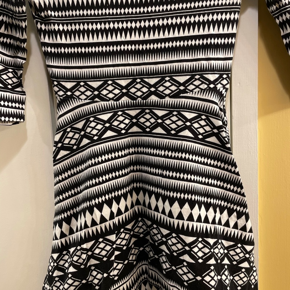 Dress - Picture 2 of 3